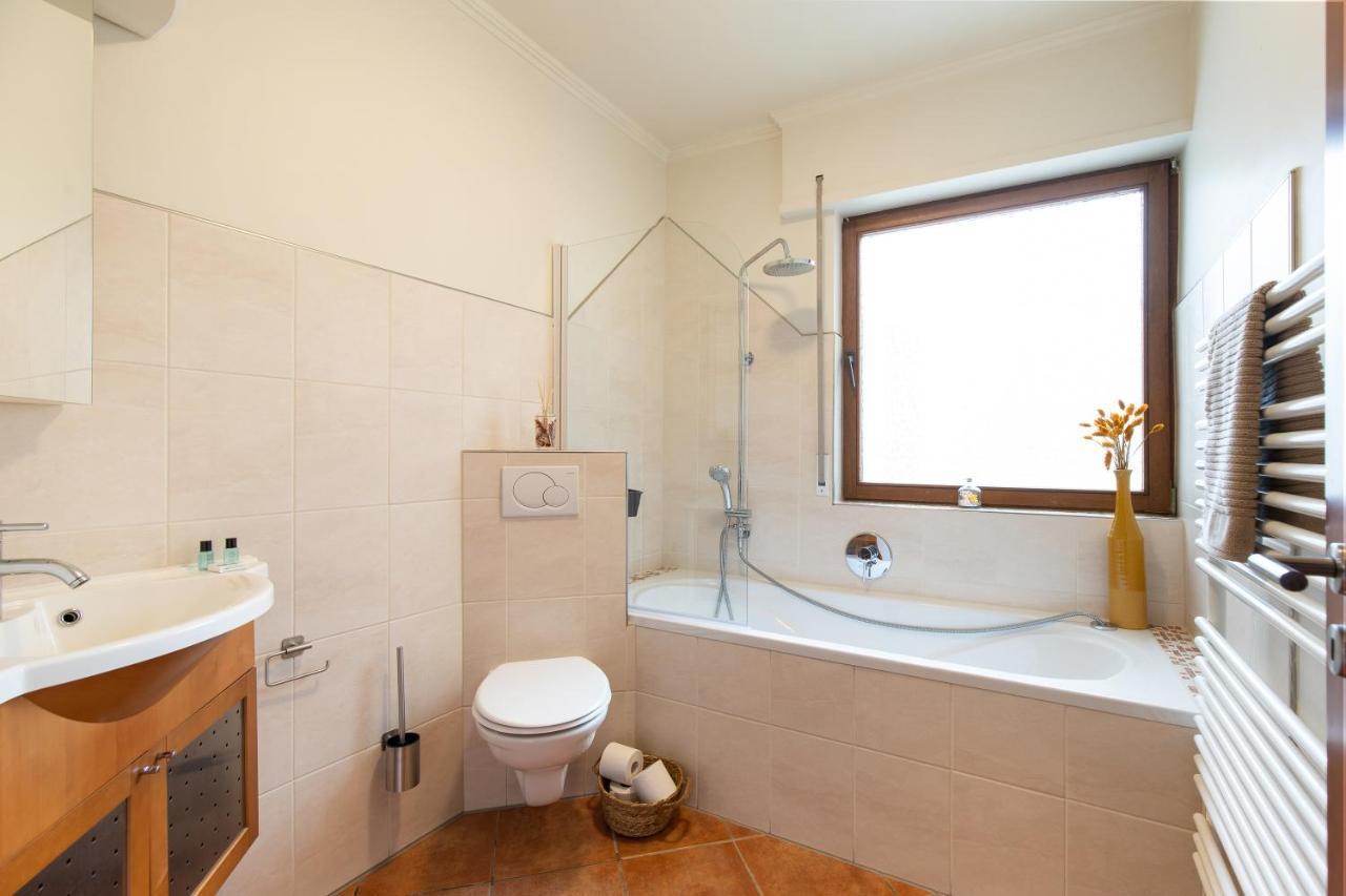 Haus Blaue Traube Mit Moselblick Apartment Ediger-Eller Exterior photo